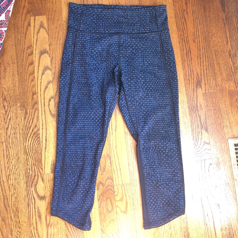 NWOT Lululemon Deep Breath Crop